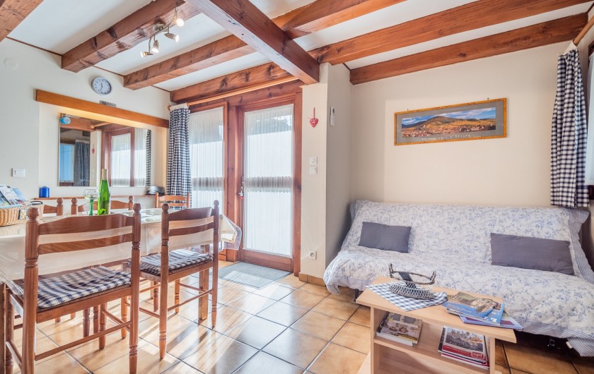 Location de vacances - Gîte à Kaysersberg - Coin repas et coin salon