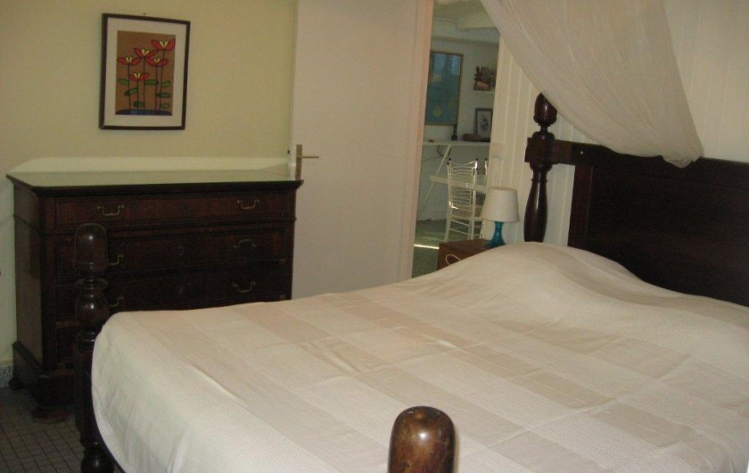 Location de vacances - Villa à Saint-François - Chambre avec lit 160 x 200 climatisée, salle de bain et Wc