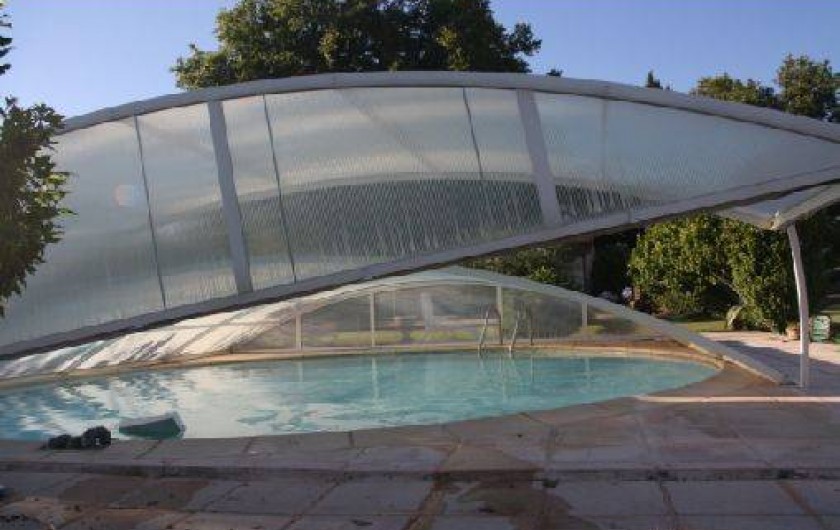 Location de vacances - Mas à Montfavet - piscine couverte mi-saison