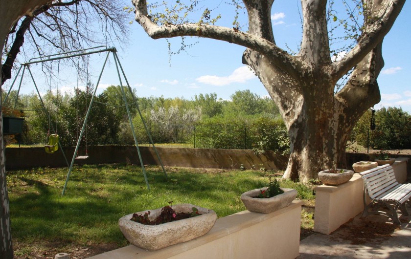 Location de vacances - Mas à Montfavet - jardin terrasse