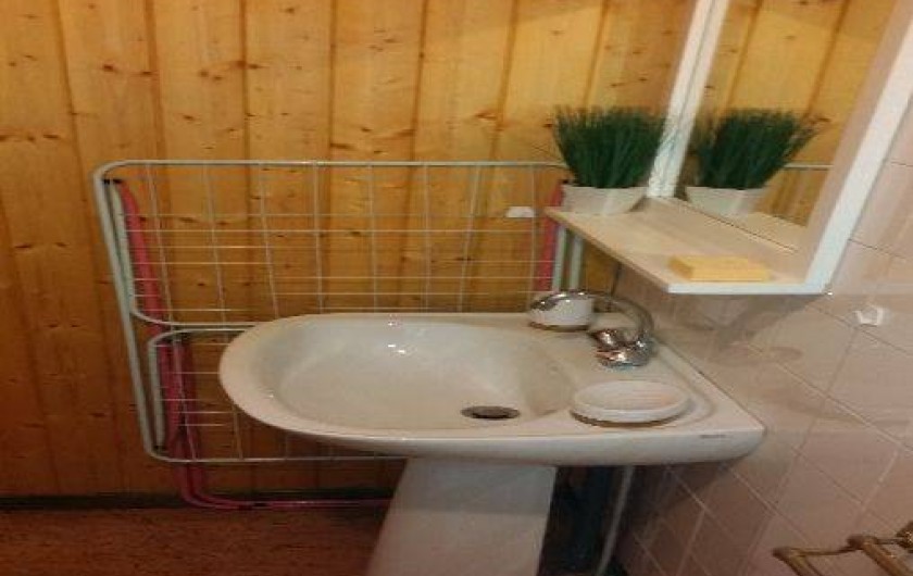 Location de vacances - Maison - Villa à Allevard - salle de bains