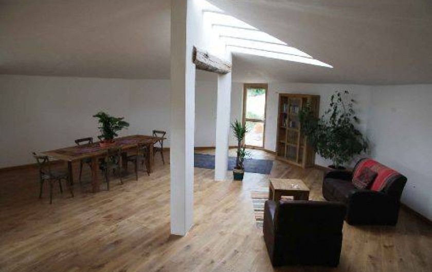 Location de vacances - Gîte à Saint-Saturnin-lès-Apt - Grand salon de 70 m2