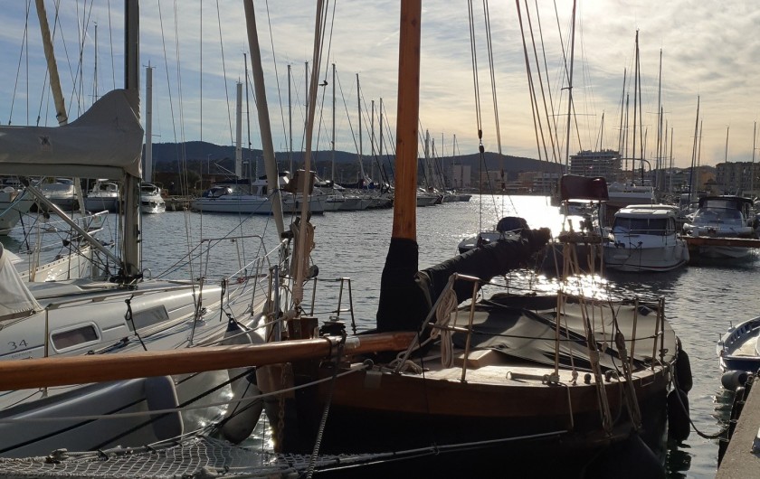 Location de vacances - Studio à Le Lavandou - Port du Lavandou