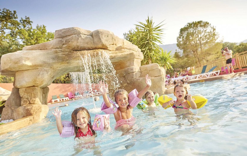 Location de vacances - Camping à Laroque-des-Albères - Complexe aquatique couvert et chauffé