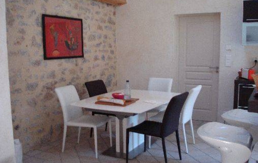 Location de vacances - Villa à Golfe-Juan - Le coin repas......