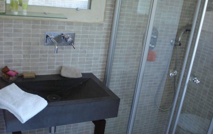 Location de vacances - Villa à Golfe-Juan - Salle d'eau avec WC et douche
