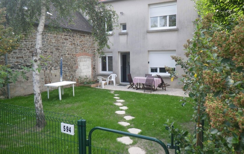 Location de vacances - Appartement à Saint-Pair-sur-Mer - Jardin
