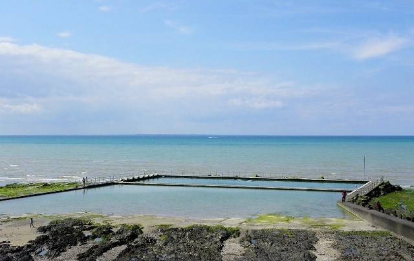 Location de vacances - Appartement à Saint-Pair-sur-Mer - Piscine d'eau de mer gratuite de Saint pair sur mer