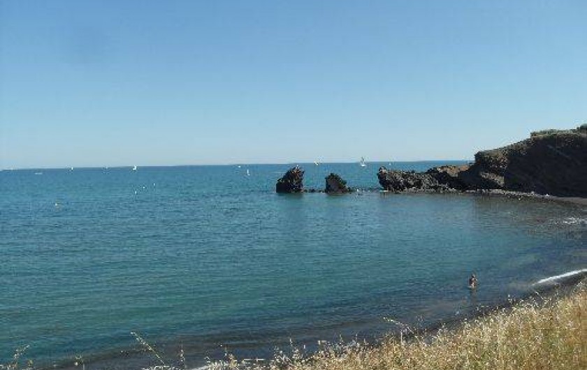 Location de vacances - Appartement à Agde - Rochers des deux frères dans la crique