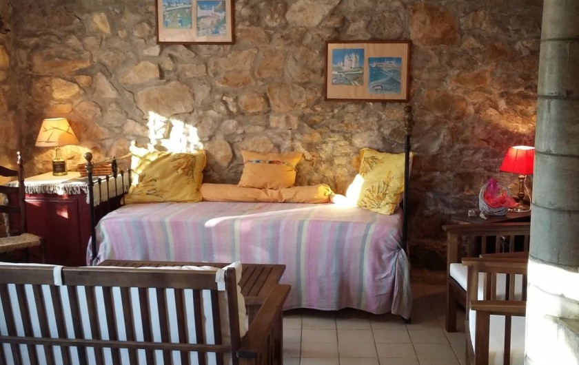 Location de vacances - Gîte à Bize-Minervois - coin séjour