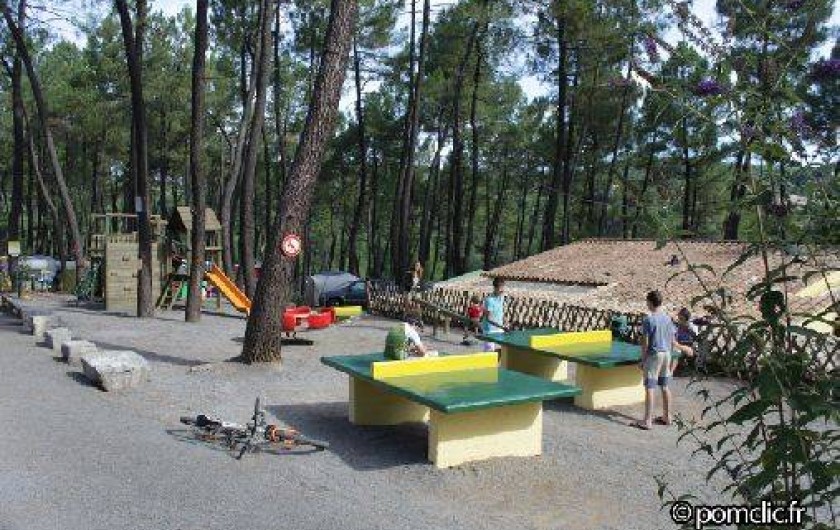 Location de vacances - Camping à Joyeuse - Aire de jeux