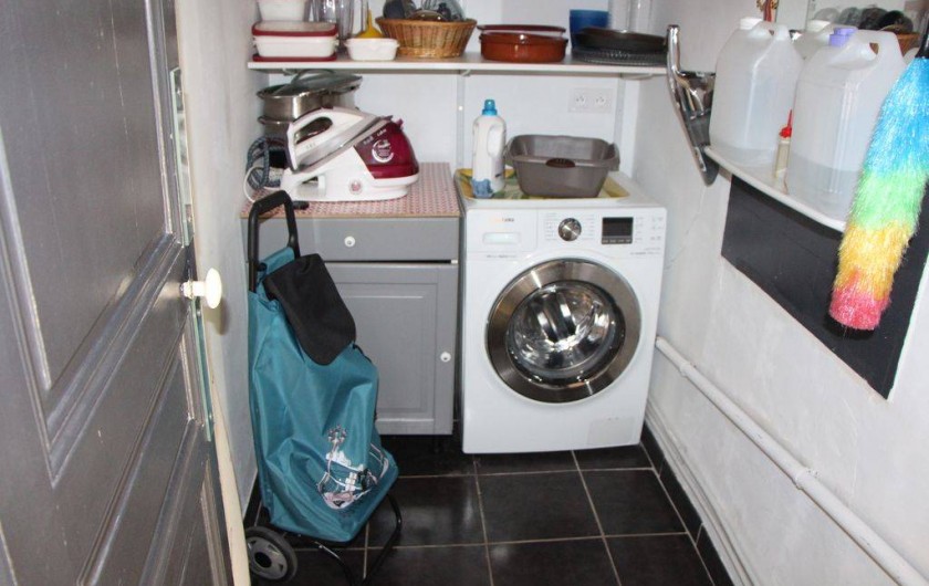 Location de vacances - Appartement à Hyères - Buanderie