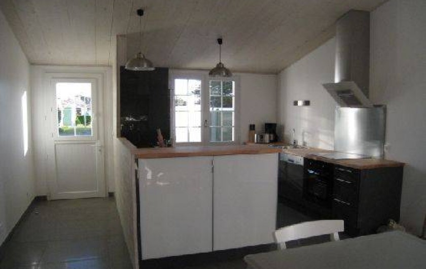 Location de vacances - Maison - Villa à Saint-Clément-des-Baleines - cuisine americaine dans villa du phare privative 3 chambres