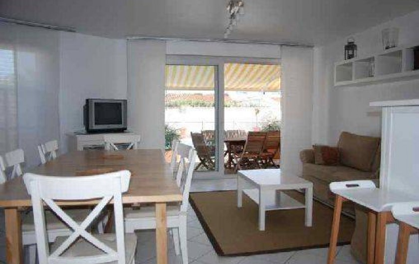 Location de vacances - Maison - Villa à Saint-Clément-des-Baleines - Salon Salle à Manger location piscine chauffée de 3 chambres