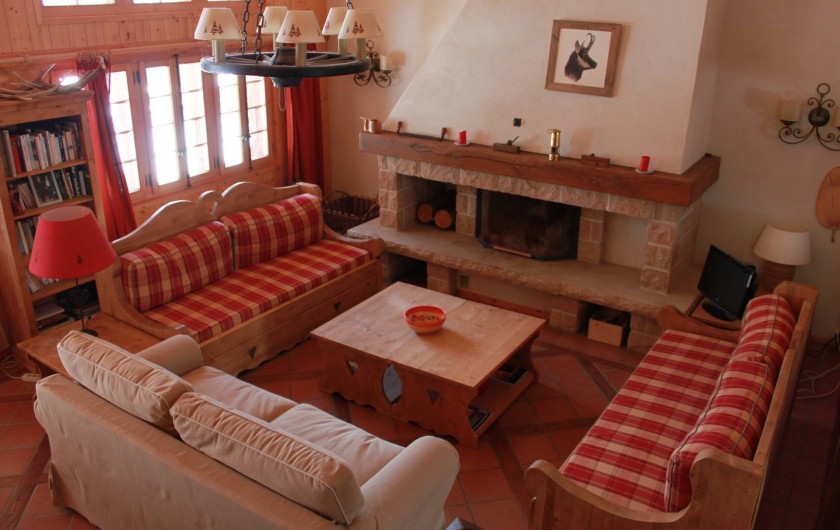 Location de vacances - Chalet à La Comballaz - sejour avec cheminee