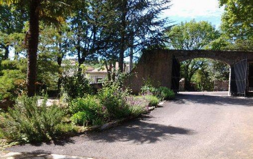 Location de vacances - Gîte à Durfort-et-Saint-Martin-de-Sossenac