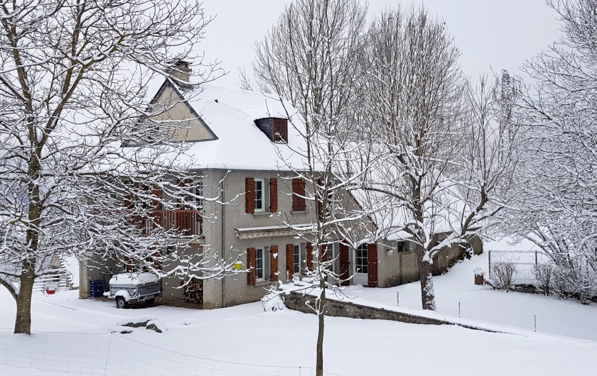 Location de vacances - Gîte à Sainte-Marie de Campan - Le Carot sous la neige