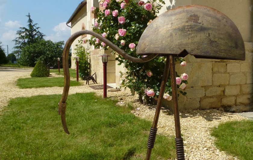 Location de vacances - Gîte à Saint-Jean-Saint-Germain - Surprises au jardin