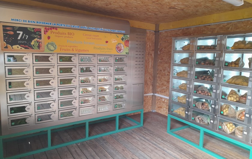 Location de vacances - Gîte à Tocqueville - distributeur de notre production de légumes et fraises, et produits laitiers