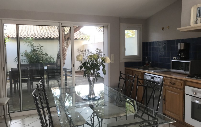 Location de vacances - Villa à Châtelaillon-Plage - Equipement pour 8/10 personnes, selon meublé classé 4 étoiles en préfecture