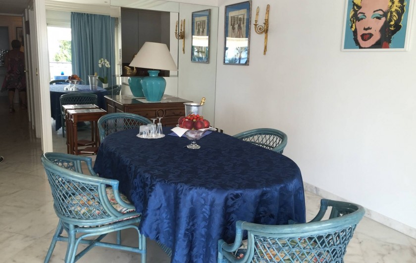 Location de vacances - Appartement à Cannes - Salle à manger