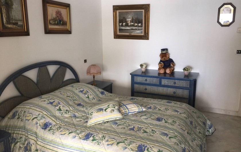 Location de vacances - Appartement à Cannes - Chambre à coucher