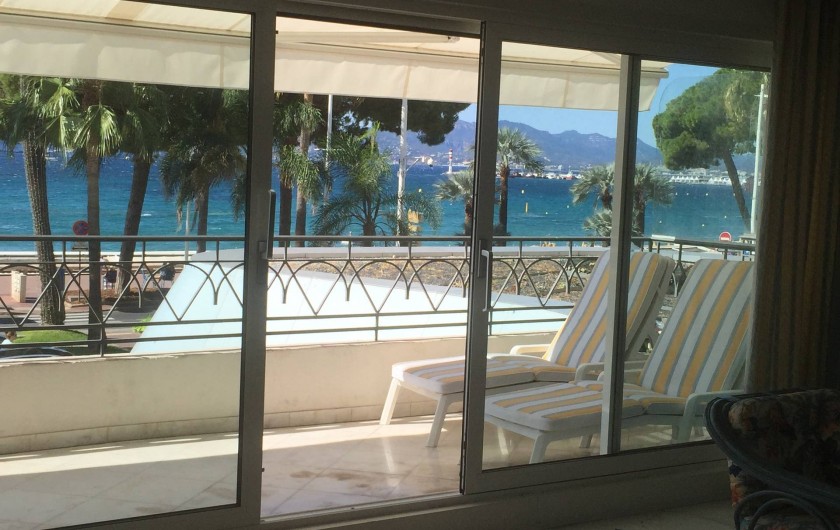 Location de vacances - Appartement à Cannes - Terrasse