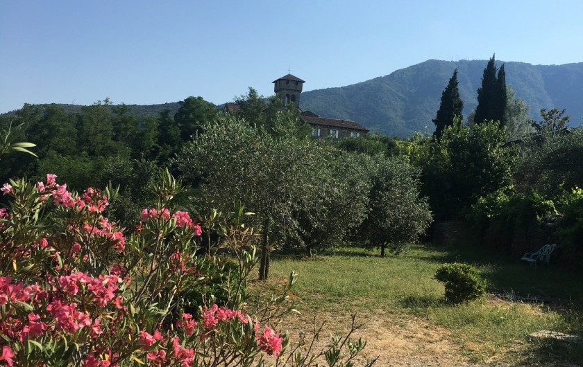 Location de vacances - Villa à Les Salelles - vue du jardin