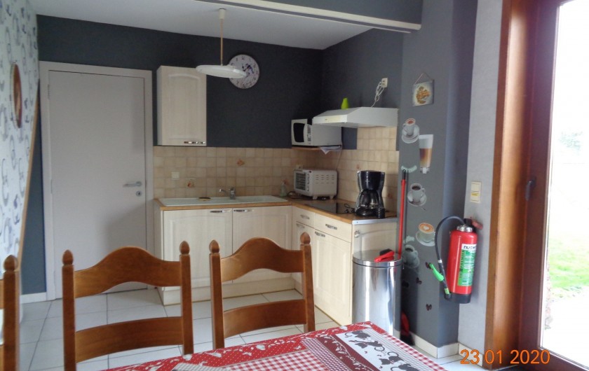 Location de vacances - Gîte à Houthem - coin cuisine équipée