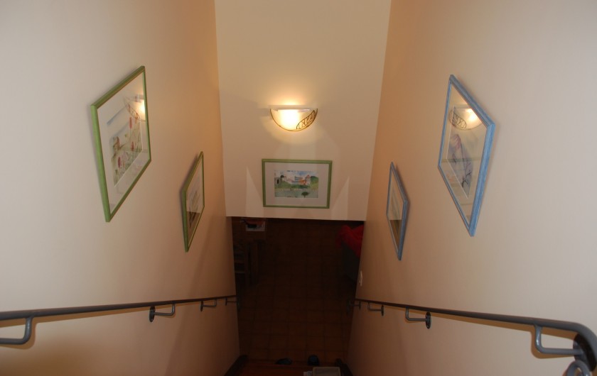 Location de vacances - Villa à La Londe-les-Maures - montée vers 1étage