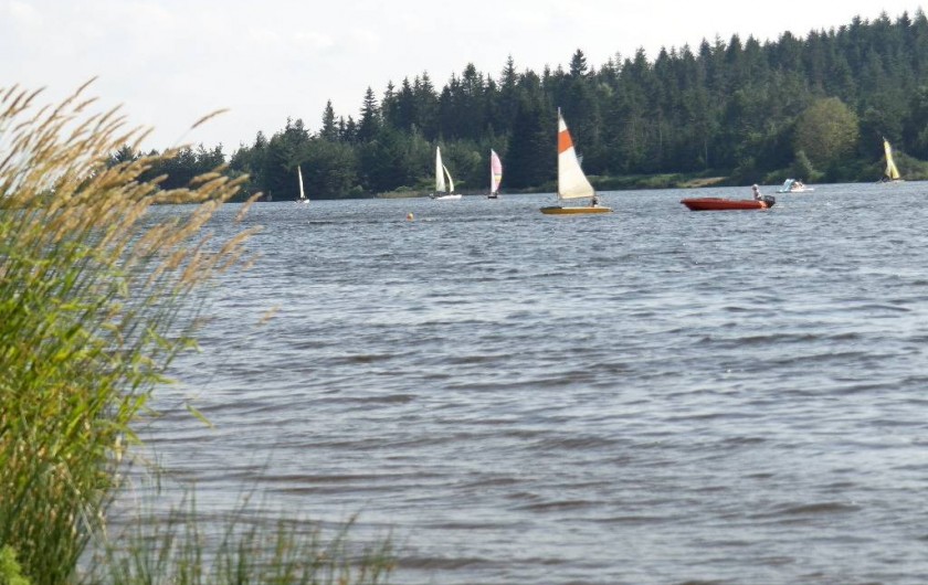 Location de vacances - Villa à Saint-Julien-Labrousse - Le Lac de Devesset