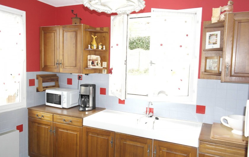 Location de vacances - Villa à Saint-Julien-Labrousse - La cuisine