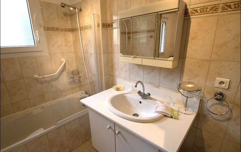 Location de vacances - Gîte à Millau - Salle de bain