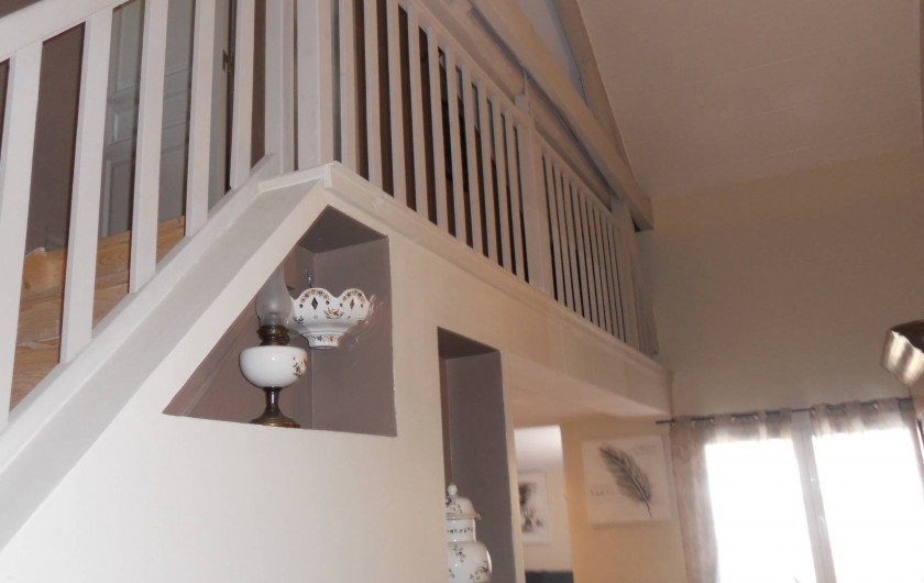 Location de vacances - Maison - Villa à Manosque - Escalier accès chambre
