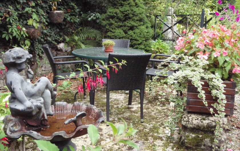 Location de vacances - Gîte à Sancey-le-Grand - la terrasse 2