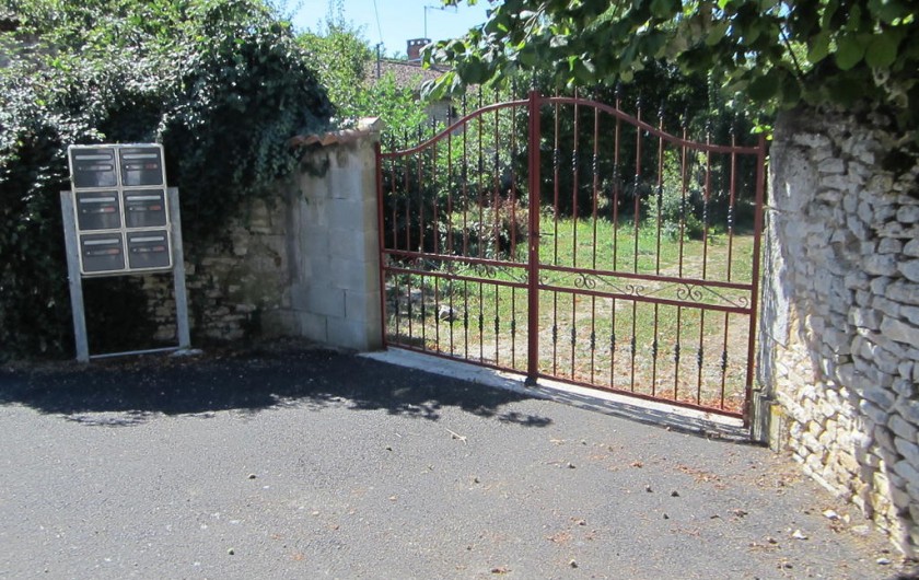 Location de vacances - Chambre d'hôtes à Saint-Jean-de-Sauves