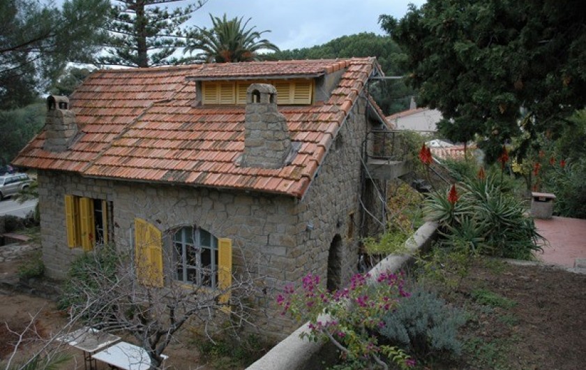 Location de vacances - Maison - Villa à Ajaccio - Maison en granit (vue en surplomb)