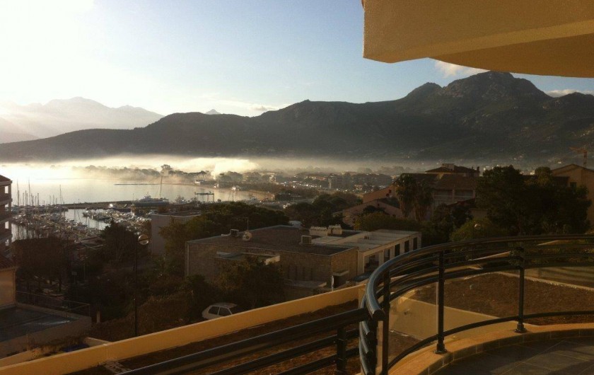 Location de vacances - Appartement à Calvi - Au petit matin