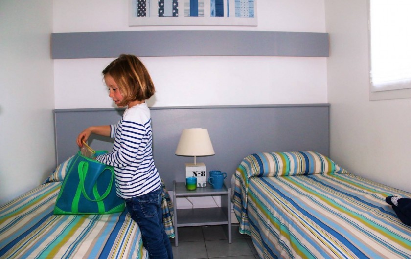 Location de vacances - Maison - Villa à Sainte-Marie-de-Ré - Je range mes affaires avant de partir à la plage.