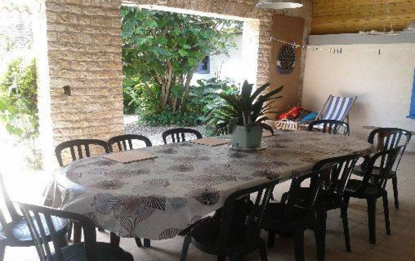 Location de vacances - Maison - Villa à Dolus-d'Oléron - le chai ouvert sur le jardin