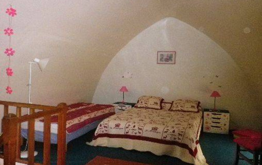 Location de vacances - Gîte à Saint-Nectaire - Chambre 2eme étage
