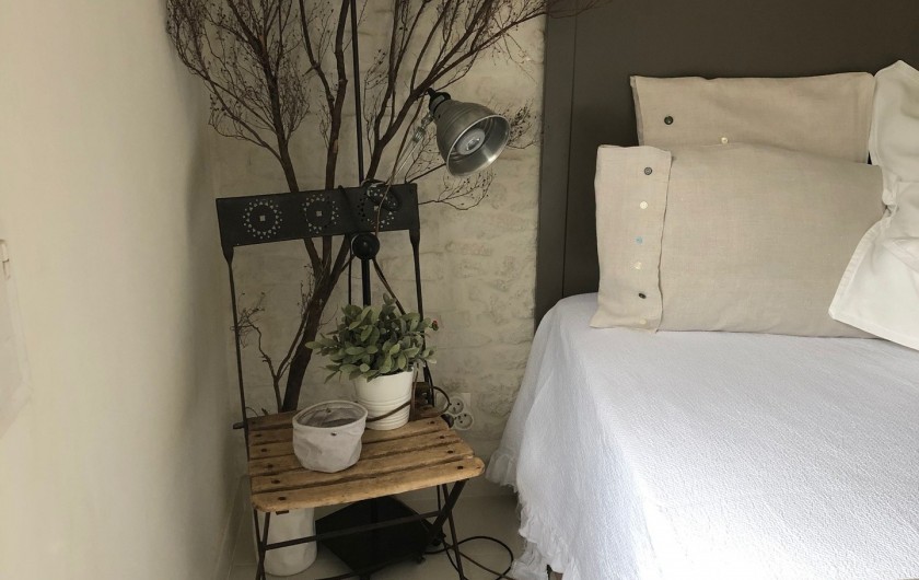 Location de vacances - Villa à Porto-Vecchio - chambre en bas détail