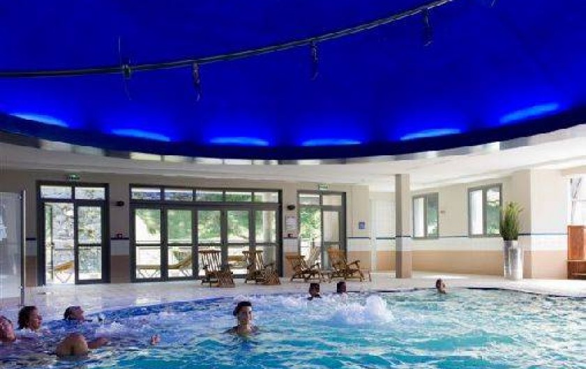 Location de vacances - Appartement à Esterre - PISCINE THERMALE