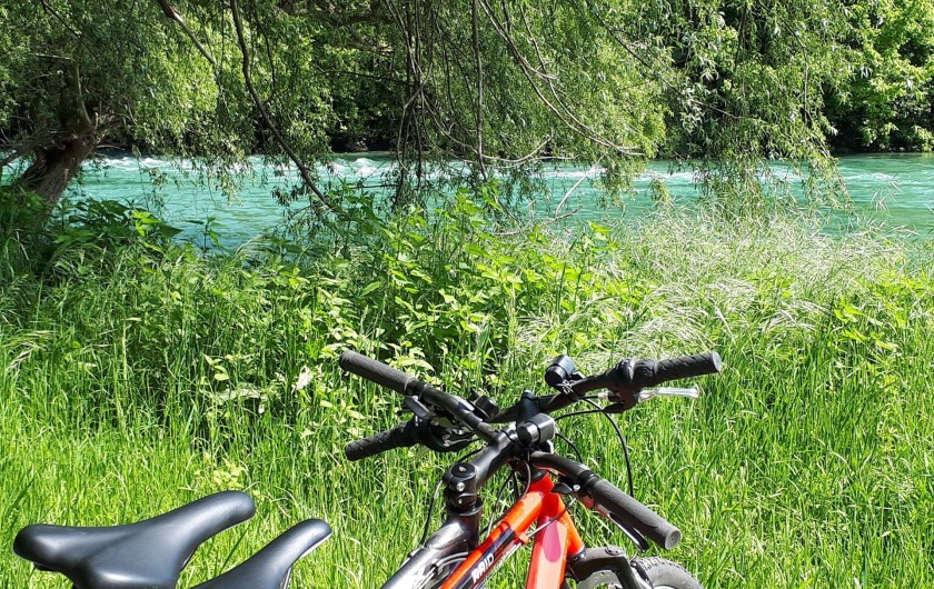 Location de vacances - Chambre d'hôtes à Habas - Beaucoup de randonnées possibles, ici au bord du Gave de Pau