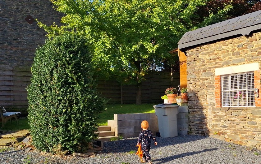 Location de vacances - Gîte à Paliseul - Vers le jardin