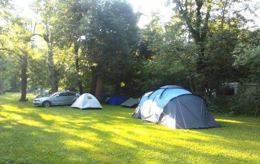Location de vacances - Camping à Barjac