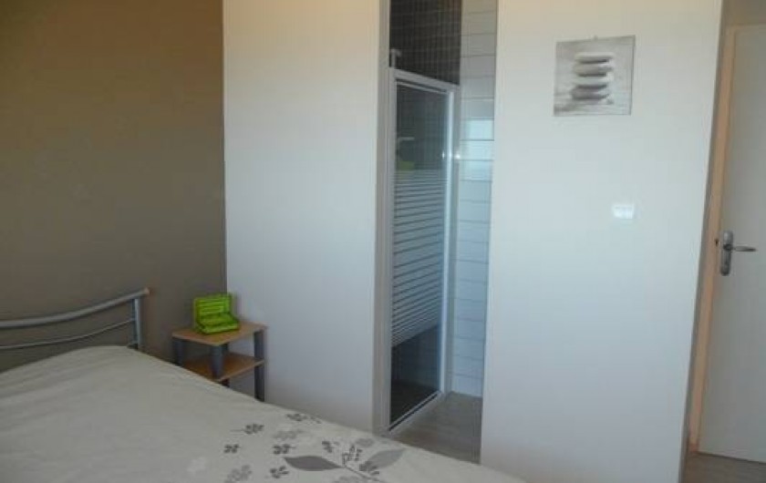 Location de vacances - Villa à Trois Bassins - chambre 3, vue sur lagon avec salle d'eau privative