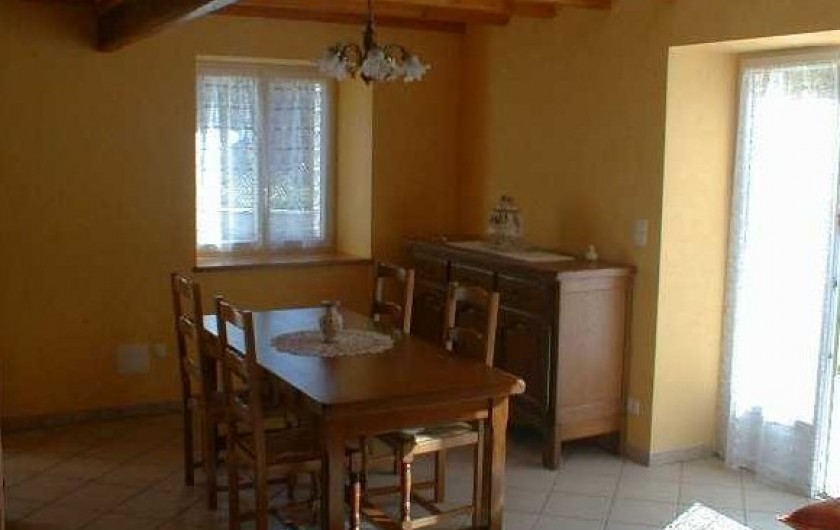 Location de vacances - Gîte à Peyrouse - Salle à manger