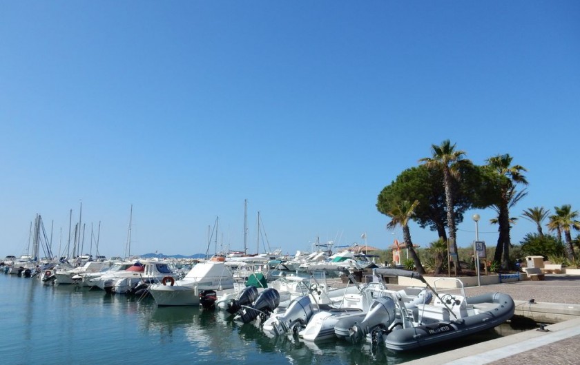 Location de vacances - Appartement à La Londe-les-Maures - Port à 400m (départ pour les Iles d'Or)