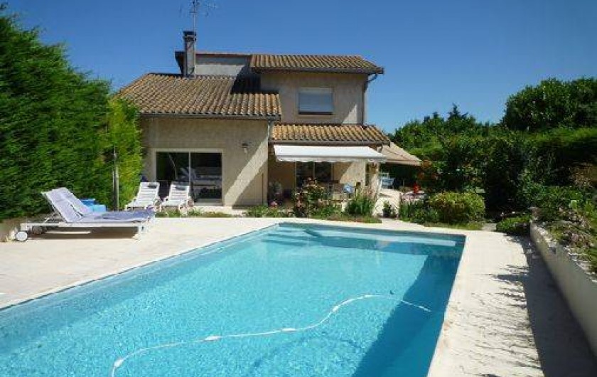 Location de vacances - Villa à Caluire-et-Cuire - vue du haut de la piscine